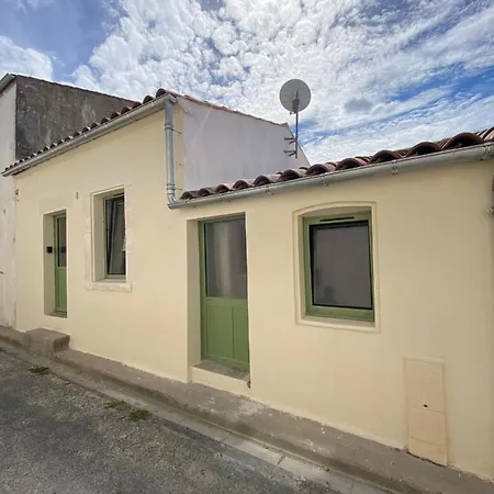 L'annexe De Gaston * Port-des-Barques